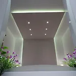 Makis Louvlis * モライティカ