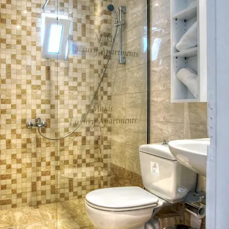 Hotel Makis Louvlis