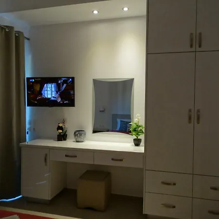 Makis Louvlis Hotel Moraḯtika