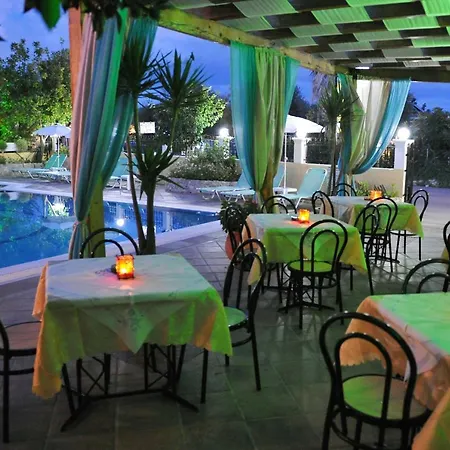 Makis Louvlis Hotel