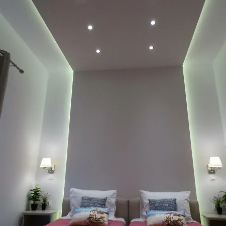 Makis Louvlis Otel *