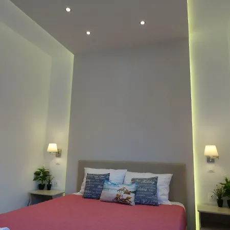 Makis Louvlis Отель