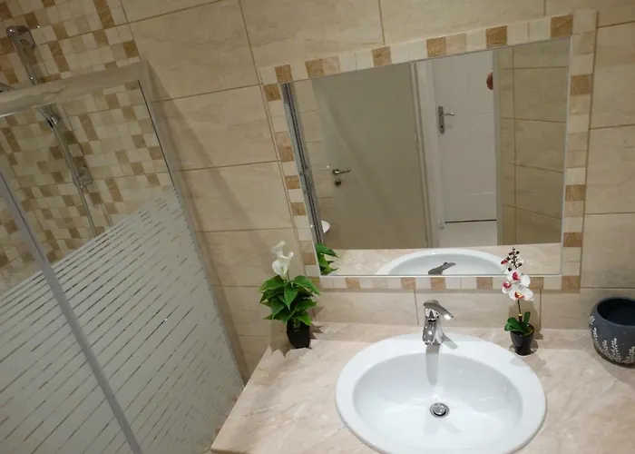 Makis Louvlis Ξενοδοχείο Μωραΐτικα